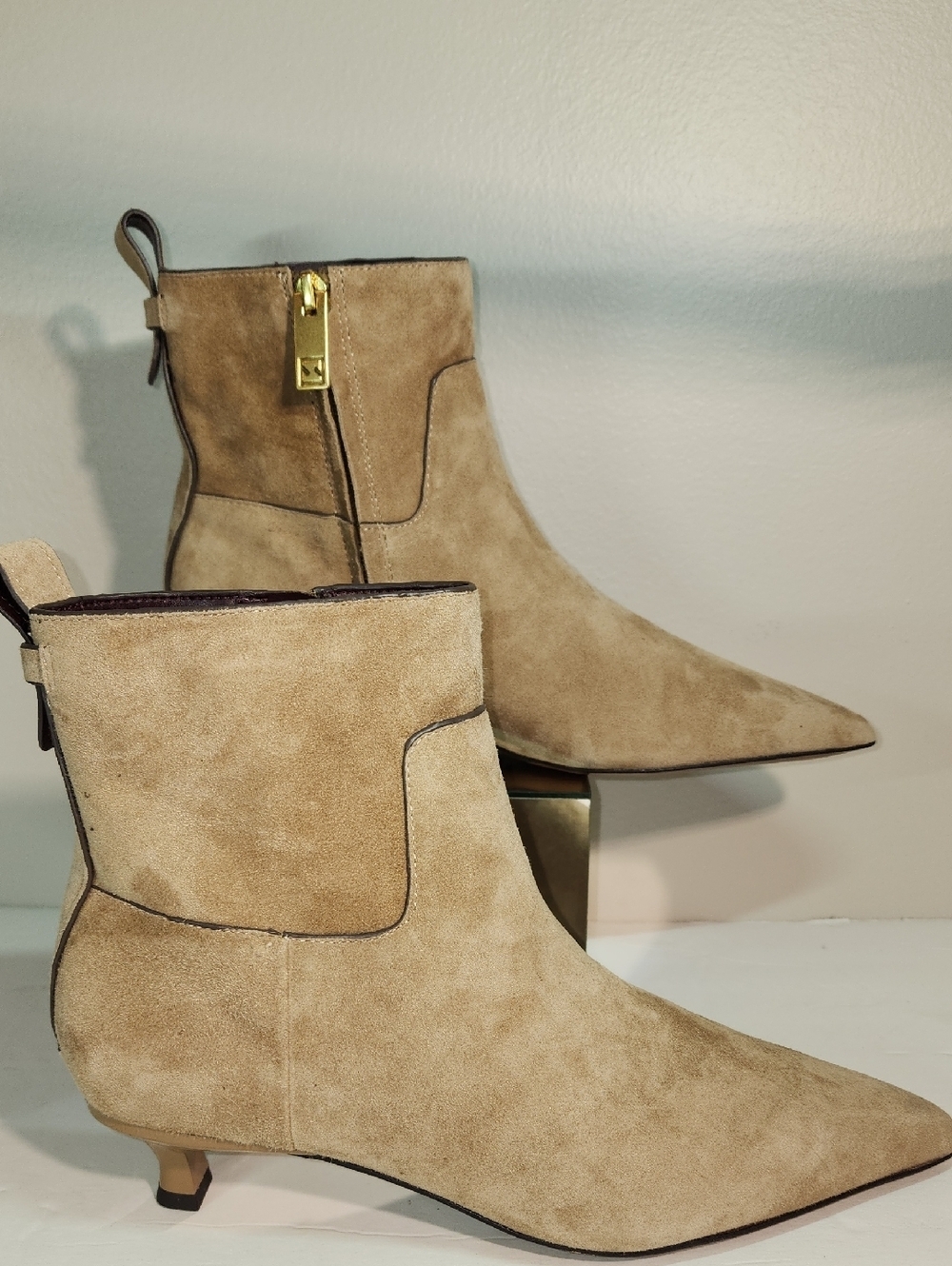 SARTO By Franco Sarto Tan Suede Pointed-Toe Kitten Heel Ankle Boots